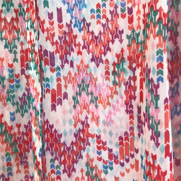 Beautiful, Colorful top - Picture 5 of 5